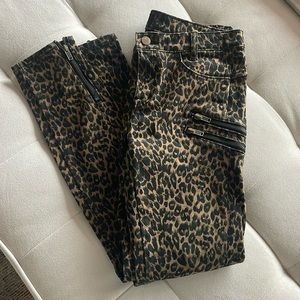 BDG Leopard print moto jeans. Size 28